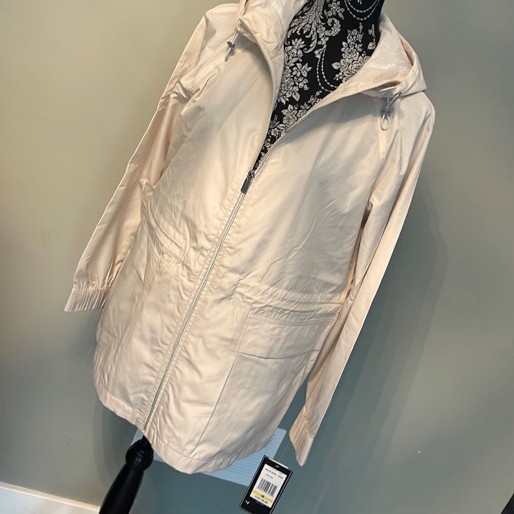 Jones New York Parka in a Pocket White Sand NEW
